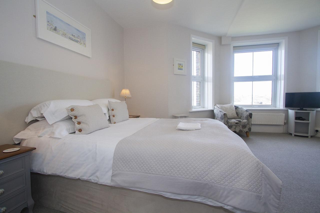 Bed and Breakfast Cliff House New Quay Zewnętrze zdjęcie